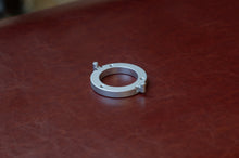 Load image into Gallery viewer, Niche Metal Ring